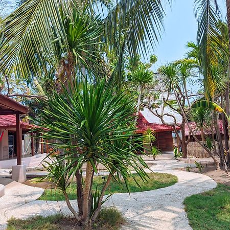 Jati Village, Party Hostel And Bungalows Gili Trawangan Eksteriør bilde