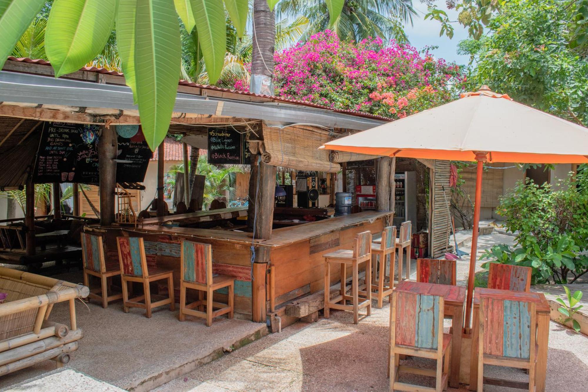 Jati Village, Party Hostel And Bungalows Gili Trawangan Rom bilde