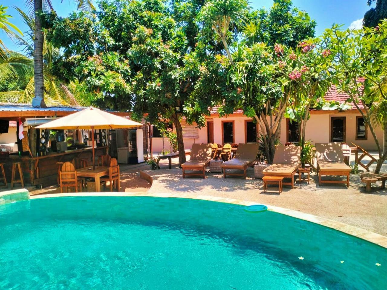 Jati Village, Party Hostel And Bungalows Gili Trawangan Eksteriør bilde