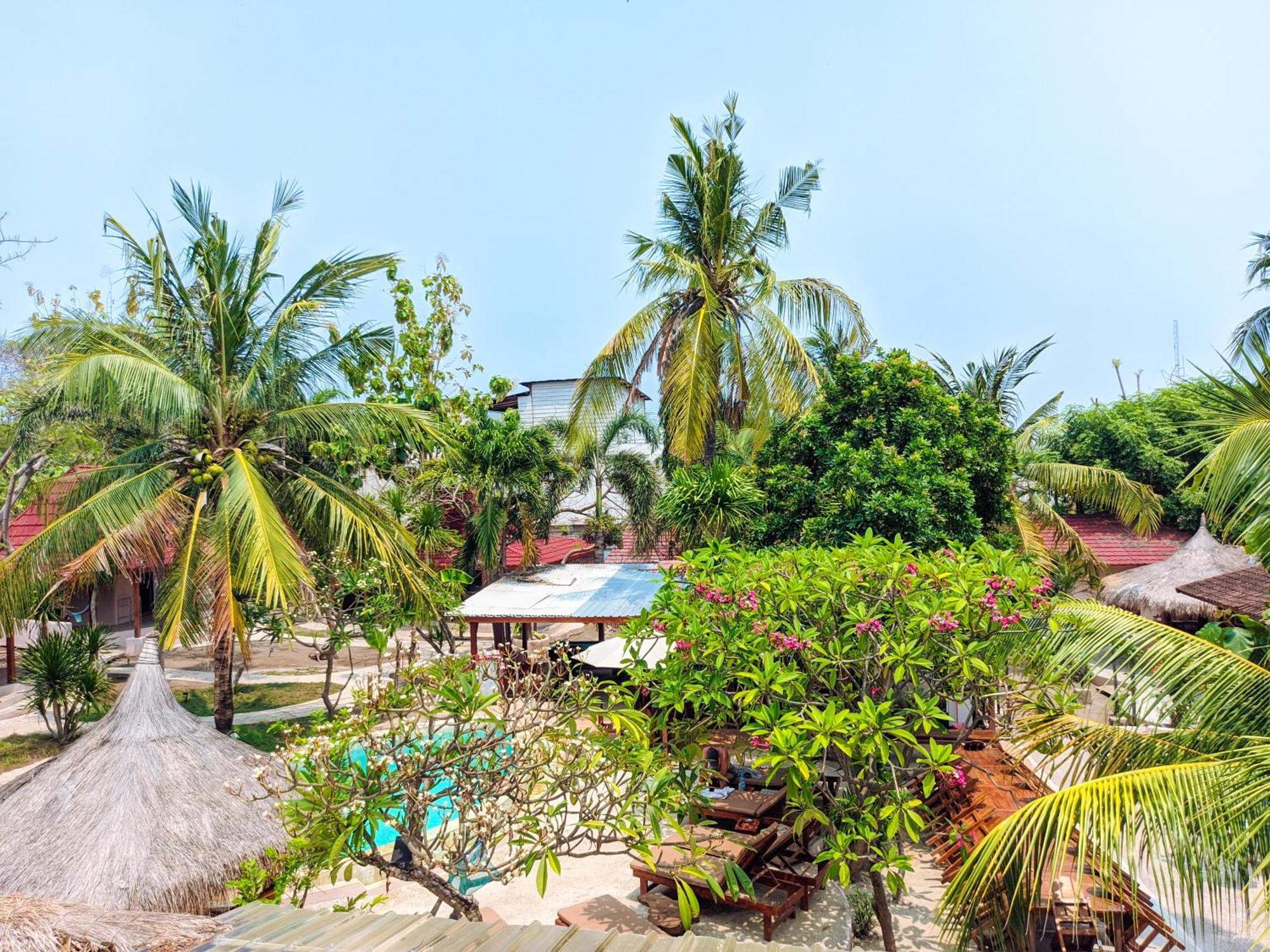 Jati Village, Party Hostel And Bungalows Gili Trawangan Eksteriør bilde