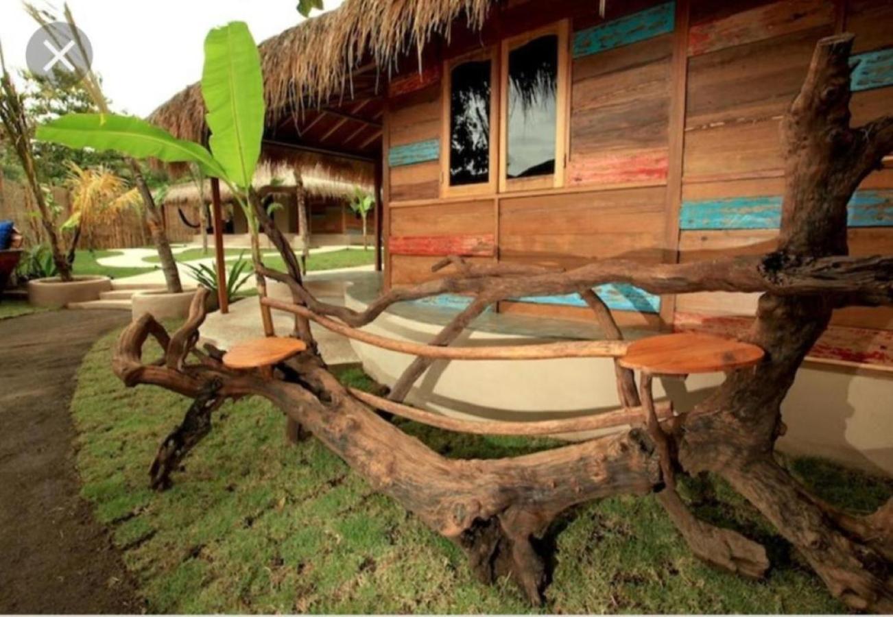 Jati Village, Party Hostel And Bungalows Gili Trawangan Eksteriør bilde